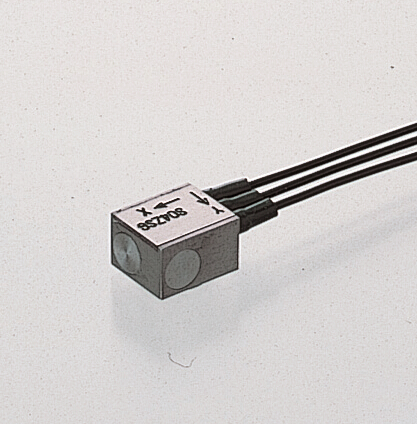 三軸加速度傳感器